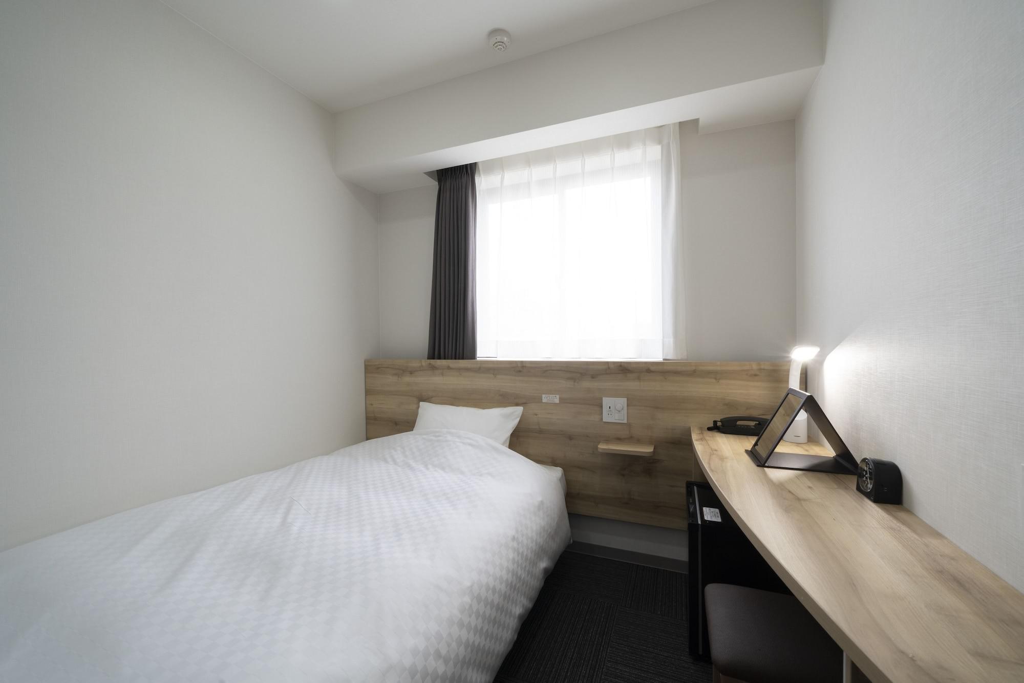 Hotel R&b Shinkansenguchi